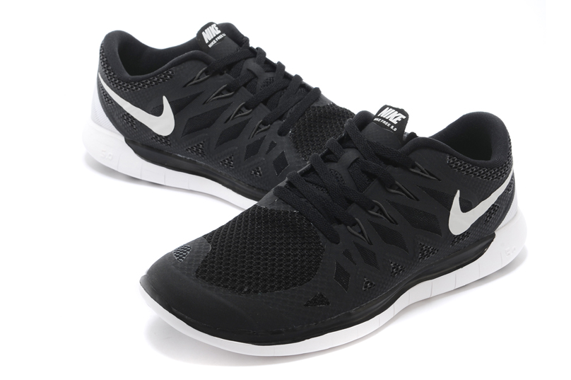Nouveau Nike Free 5.0 plus les hommes noirs de chaussures de course blanc (4)
